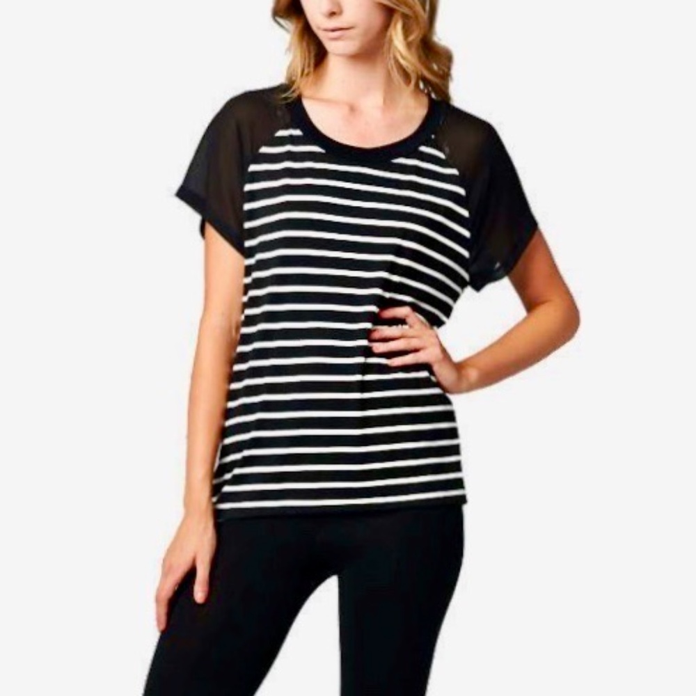 🇺🇸WEST KEI black and white striped blouse size M